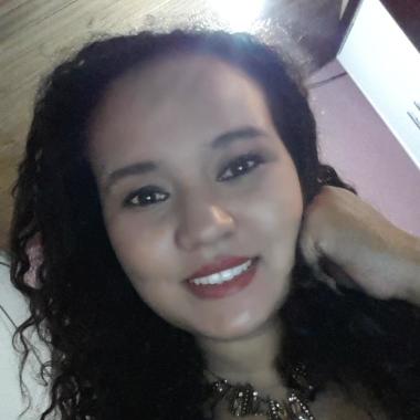 Priscila Santos Freitas Babá De Plantão