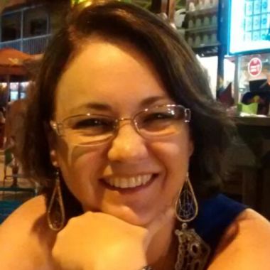 Luciana Menezes Fisioterapeuta Acupunturista