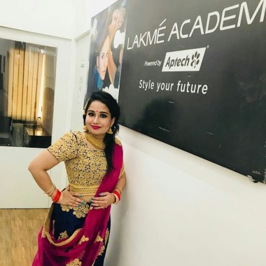 Freelancing Makeup Artist