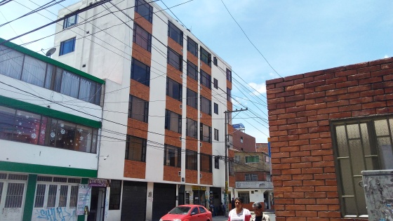 Fachada en pintura coraza