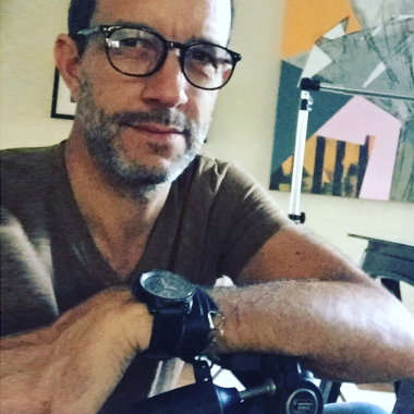 Alejandro Valdés, fotógrafo editorial