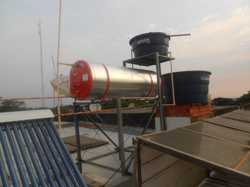 instalação aquecimento solar posto cosaco em nova santa rosa