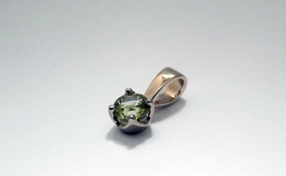 pendentif or tourmaline