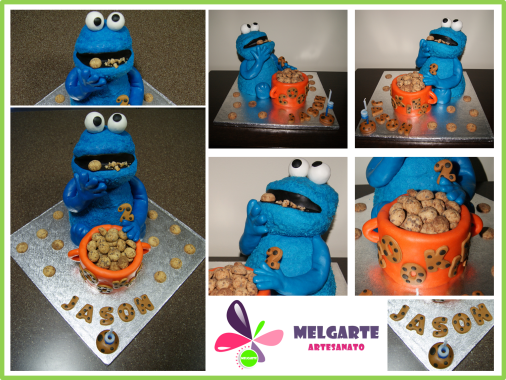 "Cookie Monster" - Bolo de chocolate com recheio de leite condensado