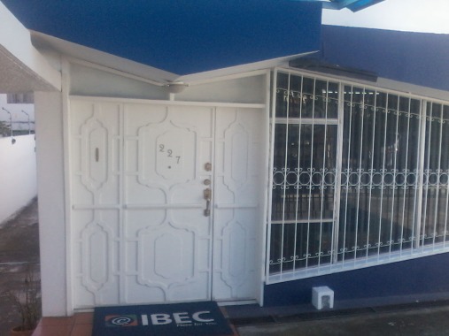 puerta IBEC