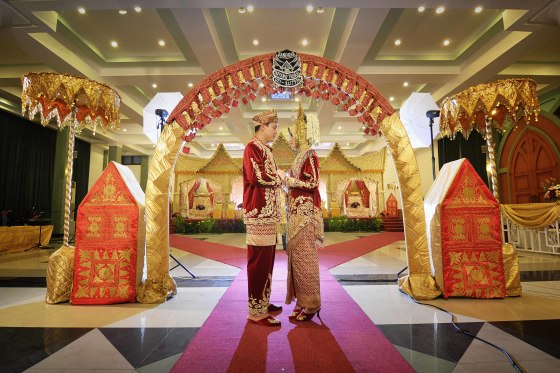 Resepsi wedding adat padang