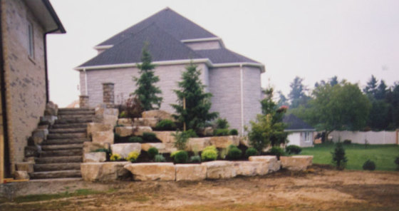 Faion Landscaping provides landscape construction services in the Greater Toronto Area (GTA) with a focus on Mississauga, Brampton, Etobicoke, West End Toronto, and Oakville. Providing clients with green and clean properties for over 30 years.