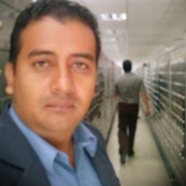 Christian Ávaloos Mendoza. Abogado.