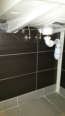 Type de finition pour tuyauterie en sortie de cloison