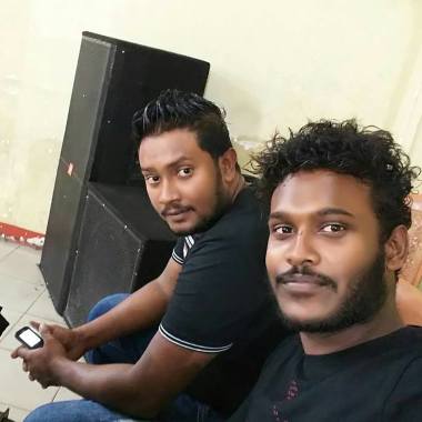 Max Music Entertainers