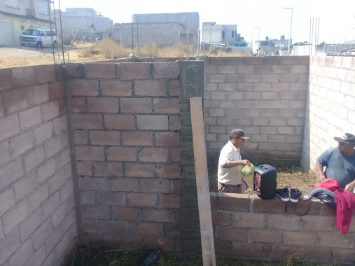 Trabajo de obra negra muros, trabes , escarvacion, armados y muchisimo esfuerzo. 