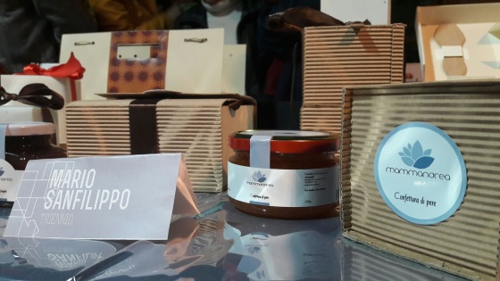 Progetto di packaging e restayling. Mammandrea le confetture.