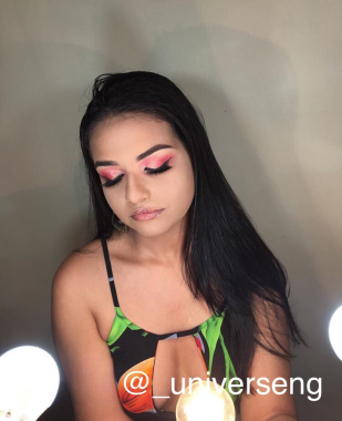 Maquiagens social, debutantes e noivas.