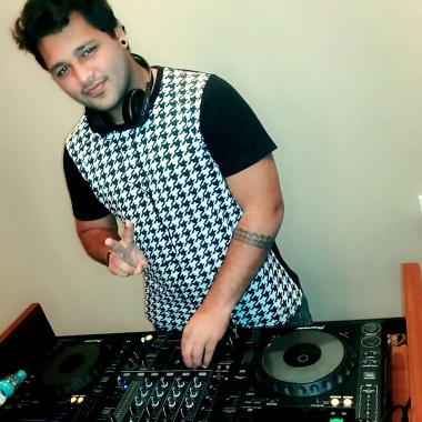 Dj Aakash