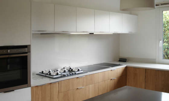 Cuisine chêne et médium laqué, dessus Quartz
