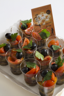 Mini verrine betteraves, chèvre, noix