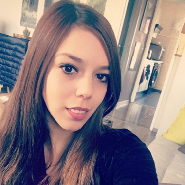 Elisa Courgnaud - Aide Ménagère À Domicile