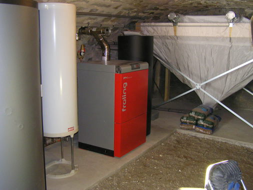 Chaudière à granulés pour chauffage sur radiateur et production d'eau chaude sanitaire (Les Assions)