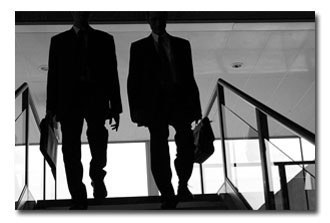 Filatures dans le monde professionnel