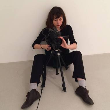 Vidéaste / Journaliste Reporter D’Images /Réalisatrice