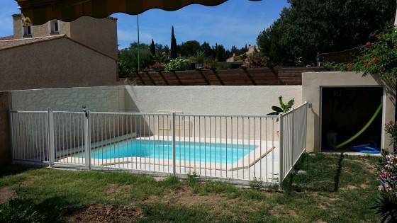 petit modèle chantier réaliser sur Meze (coque polyester )