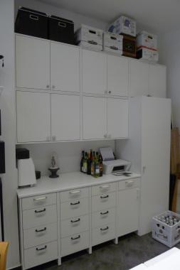 Berlin May-2016
Kitchen cabinet installation