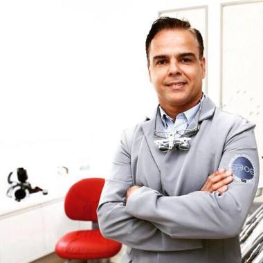 Dr. Fernando J. Dos Santos