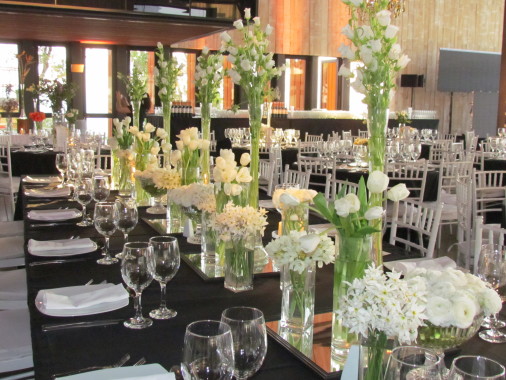 Decoración especial para mesa de novios. Elegante .