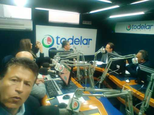 Entrevistando al Secretario de Gobierno de Bogotá.
