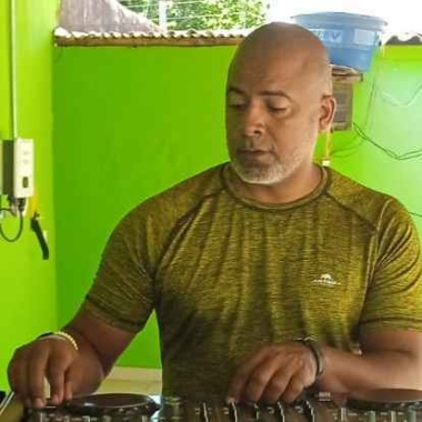 Dj Nicolau Felix