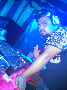 Dj
