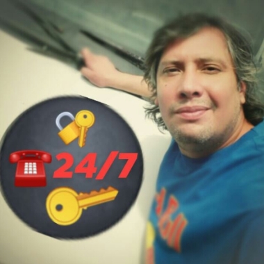 Cerrajero A Domicilio Las 24 Hrs *information hidden*