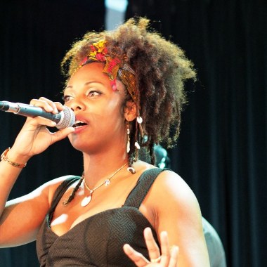 Fabiola Rasoa Soul/Reggae & Uni Fi Di World