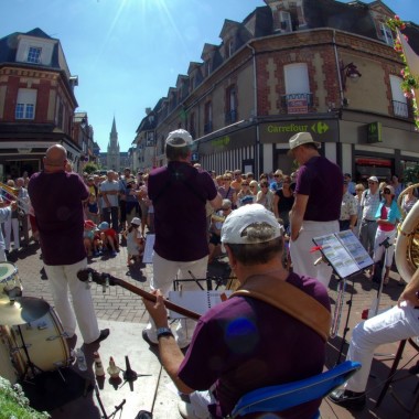 Les Zauto Stompers Dixieland Band