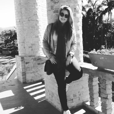 Tamiris Simette Designer De Interiores