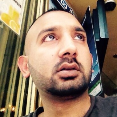 Khuram Shehzad - Coursier