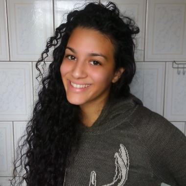 Massoterapeuta Paola Maia