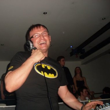 Simon Pagliari