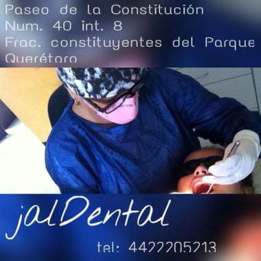 La pérdida dental, es un problema de sálud pública, que se puede prevenir con buenos hábitos de higiene, como utilizar el hilo dental diariamente