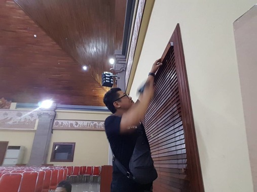 Pemasangan wooden blinds 