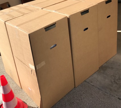Cartons penderies très pratiques
