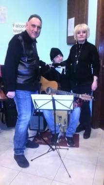 Ingaggio 2015 presso il bar di Elvira e Fabrizio a Milano come "one man band"