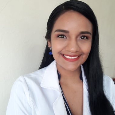 Gabriela Apolinario, Nutricionista