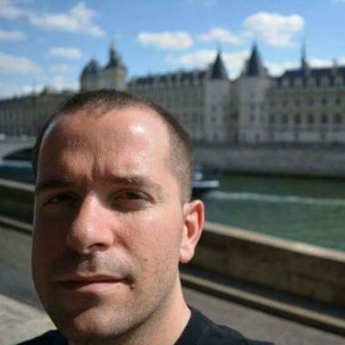 Julien Bouchard - Garde Du Corps