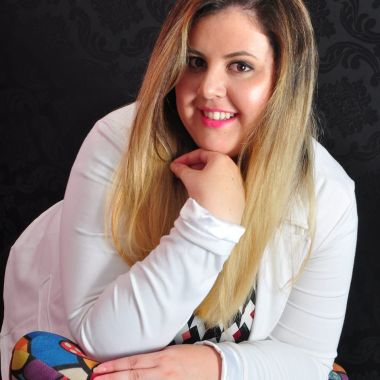 Profissional: Psicóloga  Claudia Santos