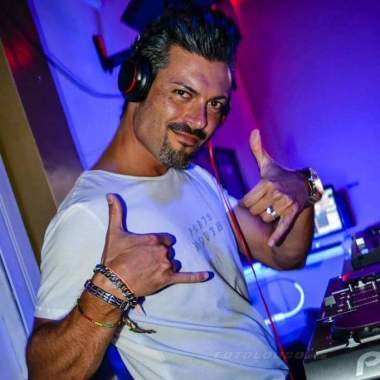 Dj Devon Ross