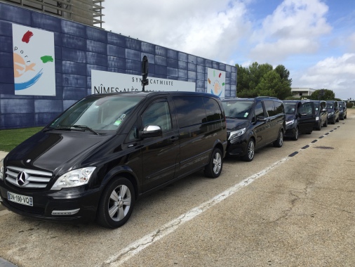 Avignon Transfert VIP pour votre Délégation ou séminaire pour vos déplacement en groupe de 1 à 50 passagers sur un seul transfert