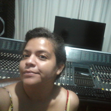 Karynne Lima Aulas De Música, Canto..