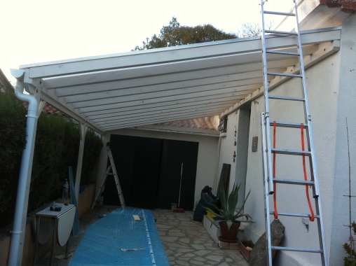 Pergola bois avec couverture polycarbonate translucide! Montpellier.