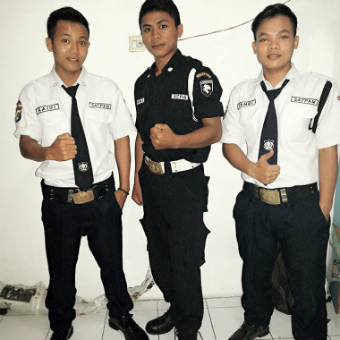Bekerja  Mobil
